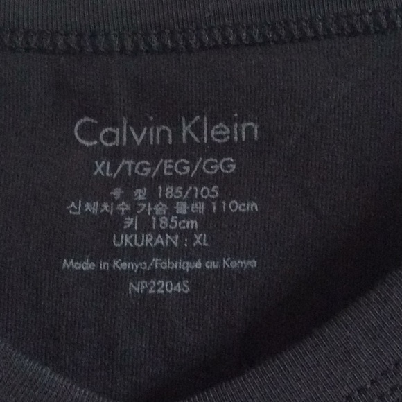 Women’s Calvin Klein Black Tee Shirt Barely Used - Picture 2 of 5
